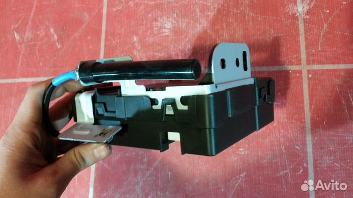 Блок управления сигнализации (штатной) Hyundai Santa Fe