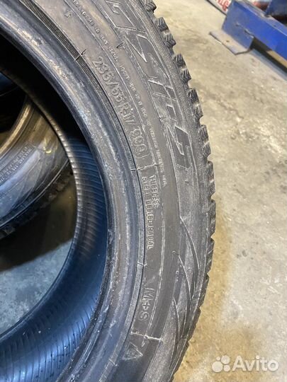 Toyo Observe GSi-5 235/55 R17