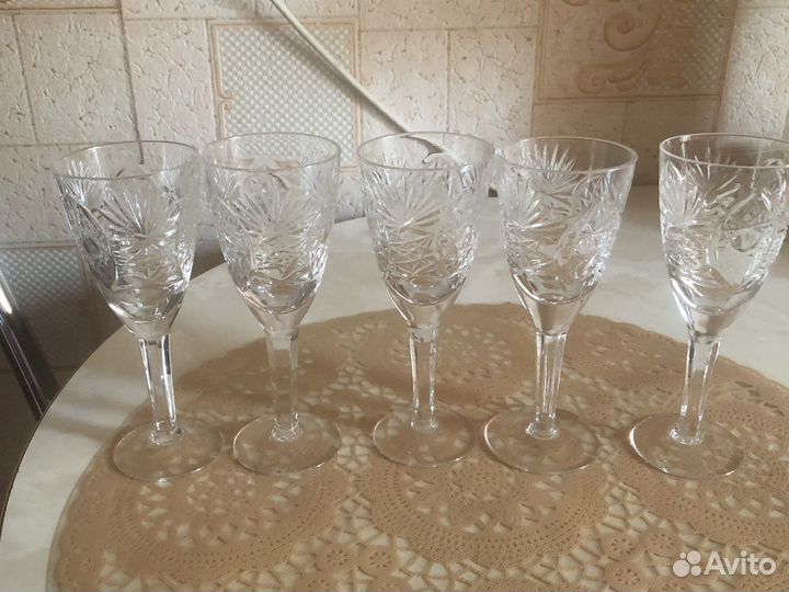 Фужеры и рюмки хрустальные