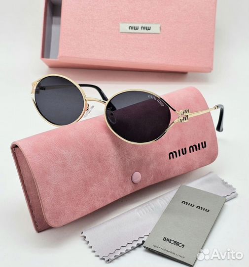 Солнцезащитные очки miu miu