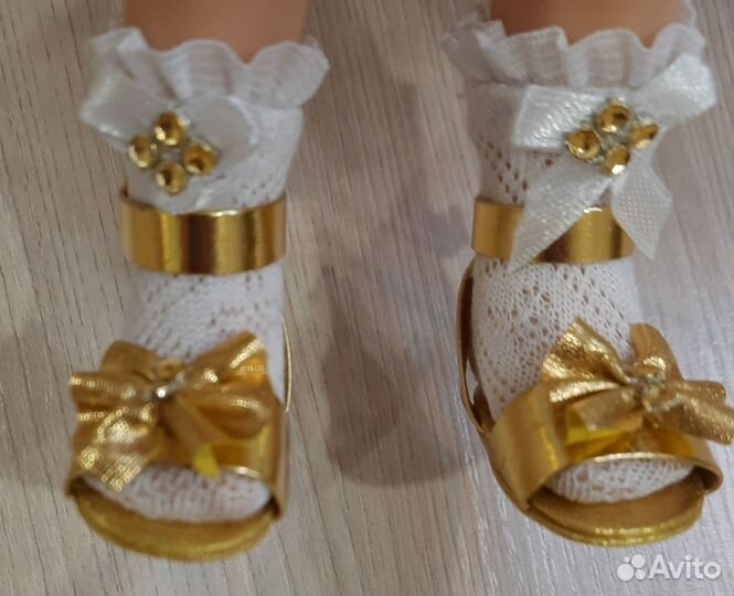 Золотые босоножки для куклы паола рейна обувь