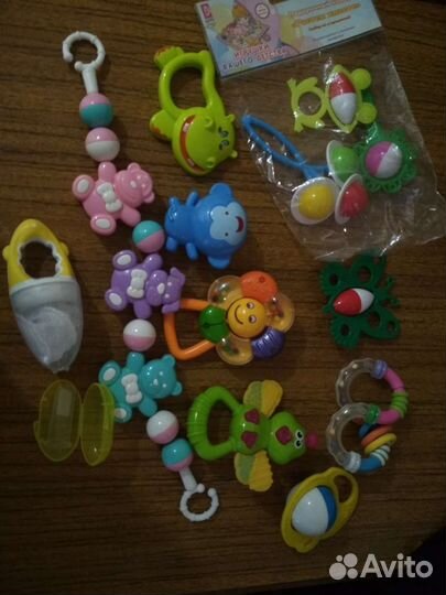 Погремушки,грызунки,ниблер,пропезыватель