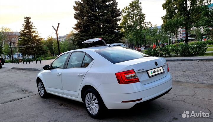 Skoda Octavia 1.6 AT, 2019, 29 000 км