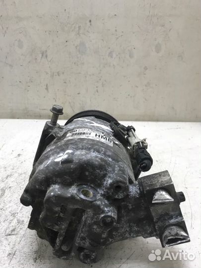 Компрессор кондиционера Opel Zafira B минивэн