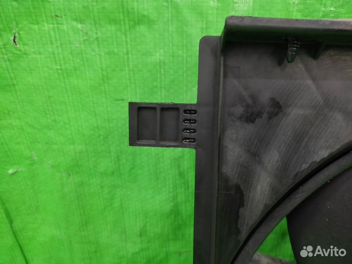 Диффузор вентилятора в сборе Dodge/Jeep/Chrysler