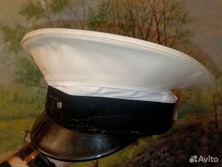 Фуражка белая