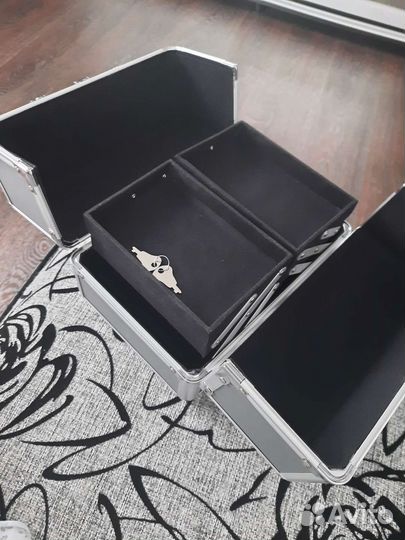 Кейс для косметики и бижутерии