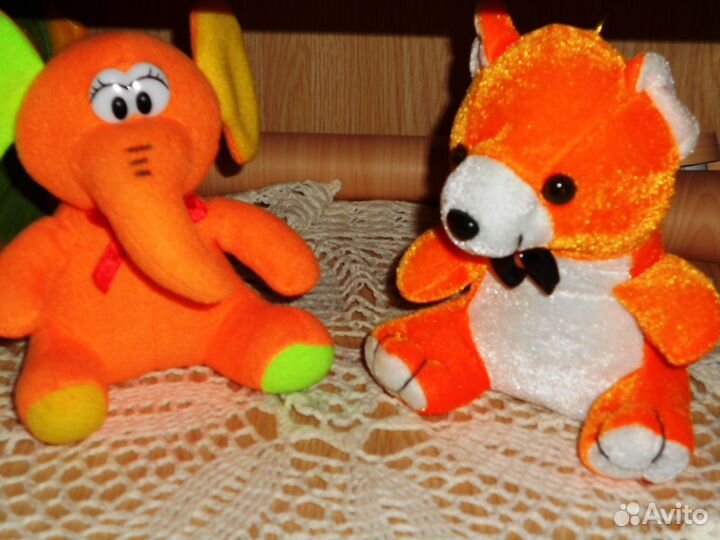 Зайка и другие игрушки