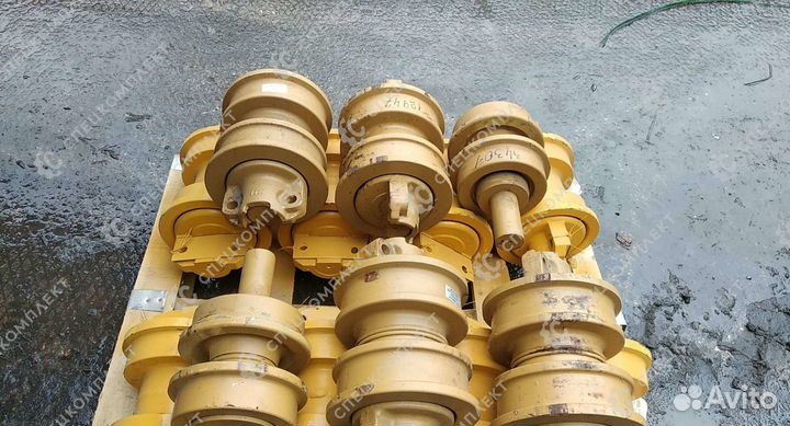 Cat D6R Каток опорный бульдозера