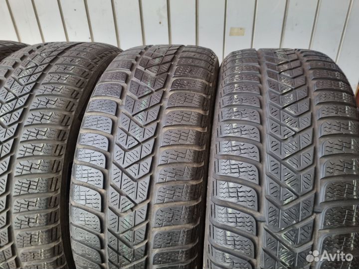 Pirelli Winter Sottozero 3 215/55 R16