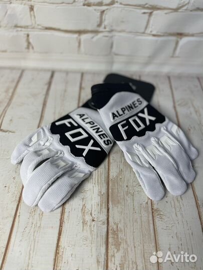 Мотоперчатки