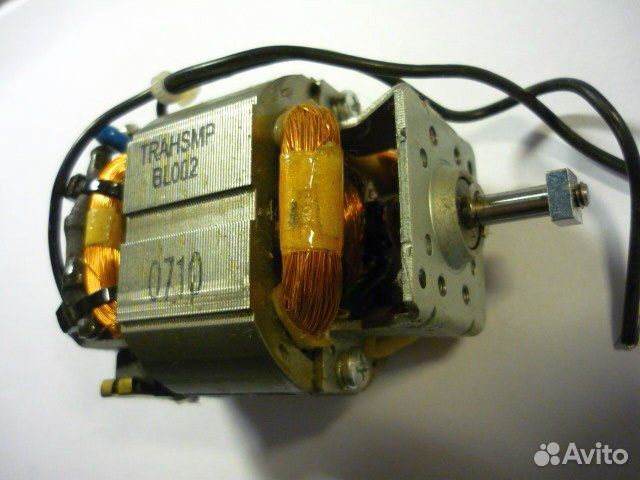 Электродвигатель (BL 002) от миксера 220v