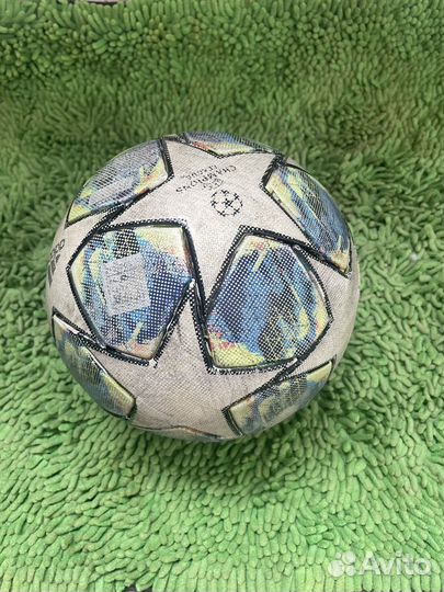 Футбольный мяч adidas лига чемпионов 2019-2020