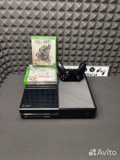 Xbox one 1tb + 3 игры