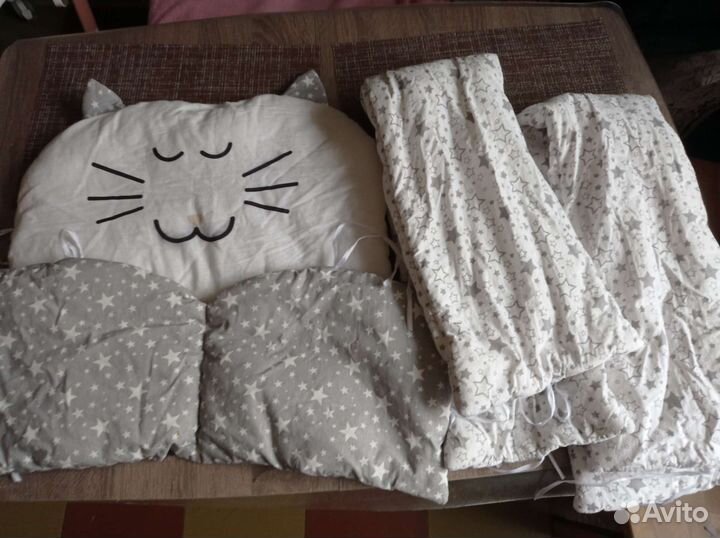 Бортики в кроватку