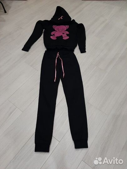 Костюм спортивный