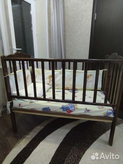 Детская кроватка