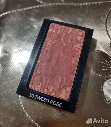 Пудра, румяна, хайлайтер в ассортименте