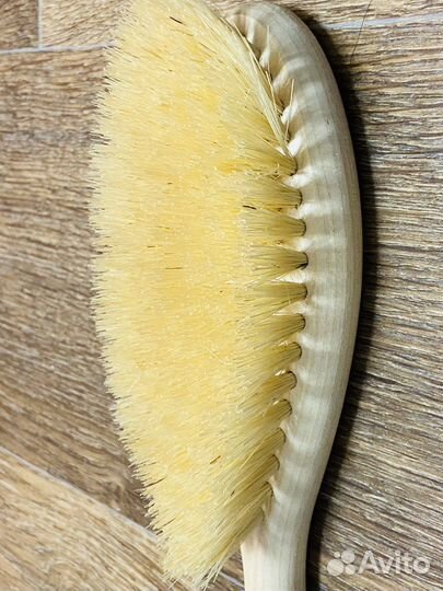 Щетка для сухого массажа новая