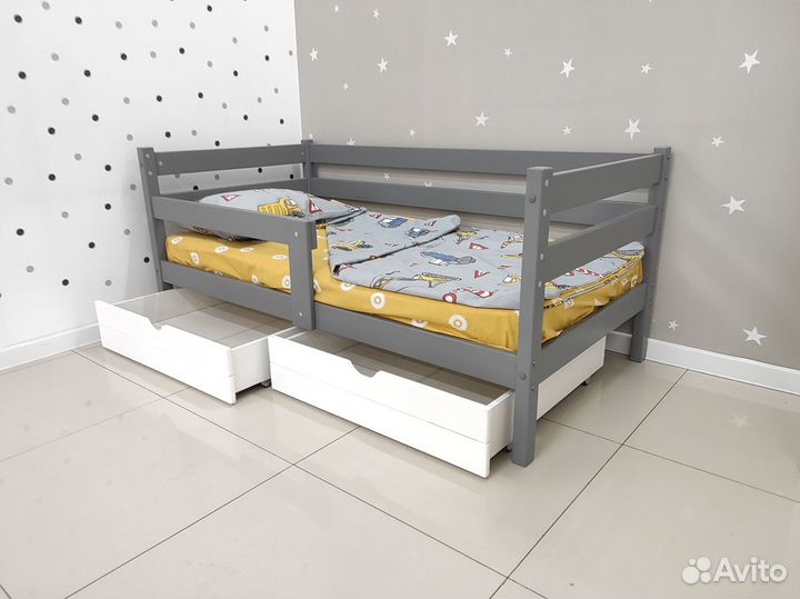 Детская кровать домик двухъярусная