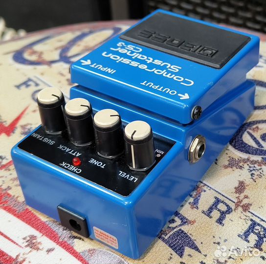 Педаль эффектов Boss CS-3 Compression Sustainer