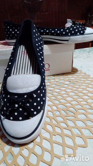 Полукеды слипоны 39 жен и кроссовки 40 р нов