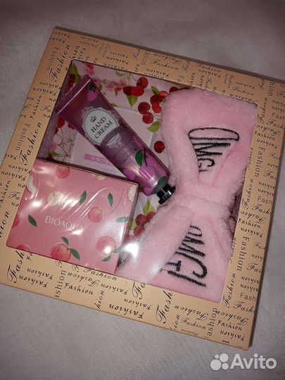 Подарочный набор косметики