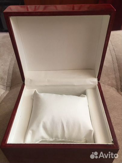 Коробка подарочная новая