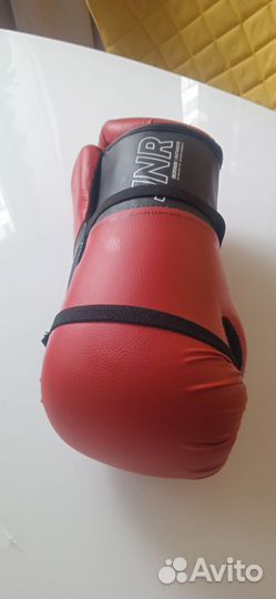 Боксерские перчатки
