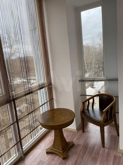 2-к. квартира, 55 м², 4/8 эт.