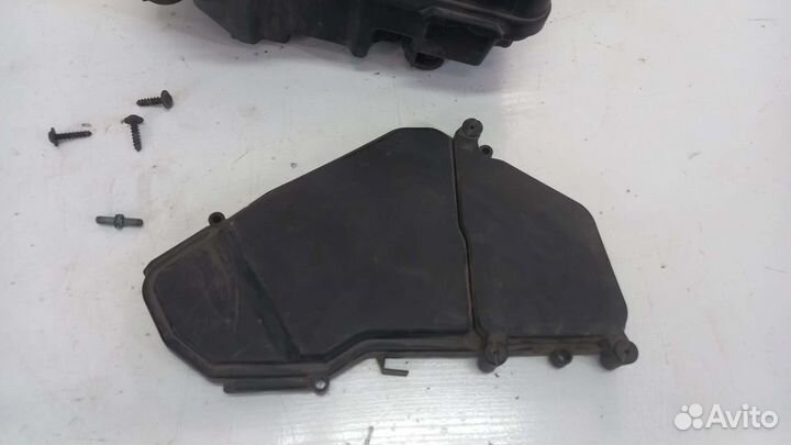 Корпус предохранителей Volkswagen Toureg 1