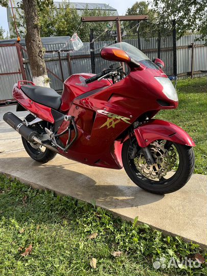 Honda cbr 1100