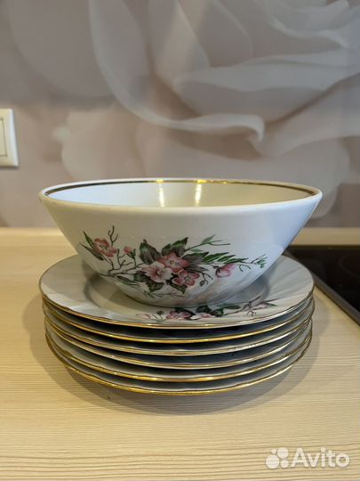 Тарелки и салатник СССР