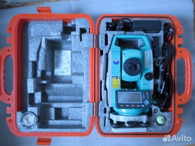 Тахеометр Sokkia 530RL, штатив, веха, призма