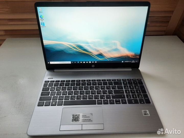 HP 250 G8 i51035G1/8/256