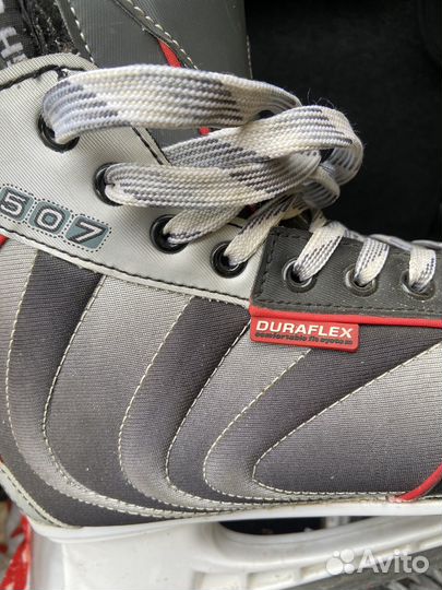 Коньки хоккейные