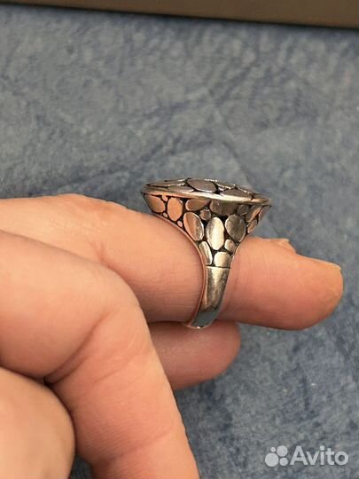 Продаю кольцо серебро 925