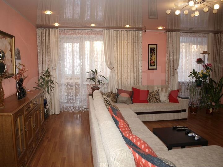 4-к. квартира, 101 м², 3/5 эт.