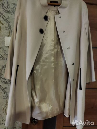 Пальто демисезонное