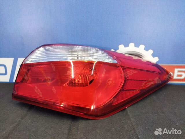 Фонарь правый внешний Cerato 3