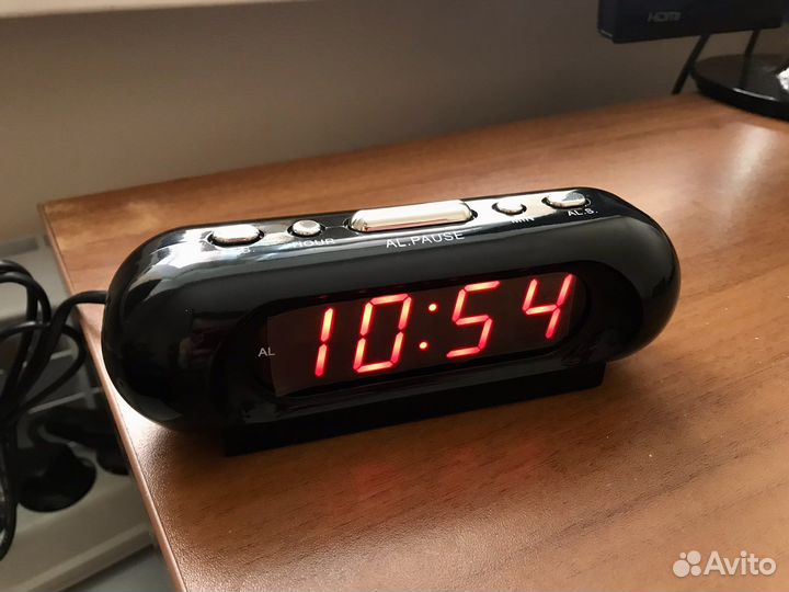 Настольные электронные часы-будильник VST 716