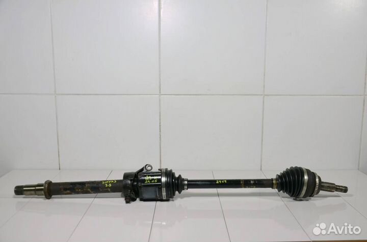 Приводной вал передний правый Toyota Sienna 3 3.5