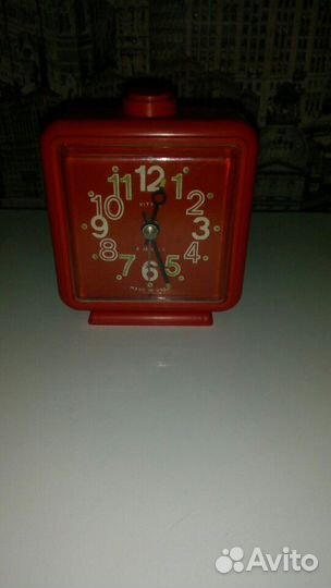 Часы будильник из СССР