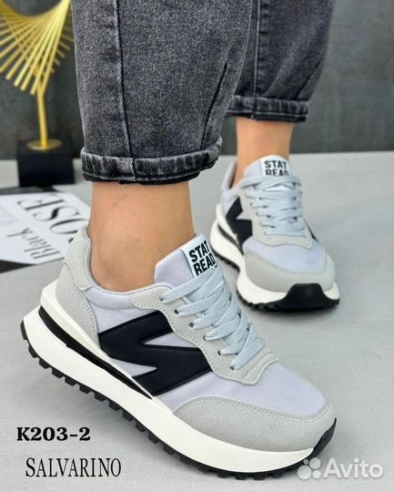 Кроссовки женские серые