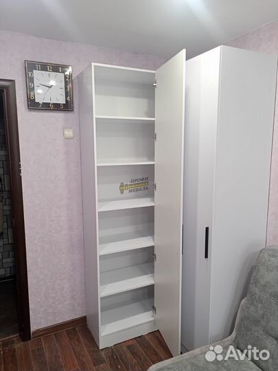 Шкаф угловой