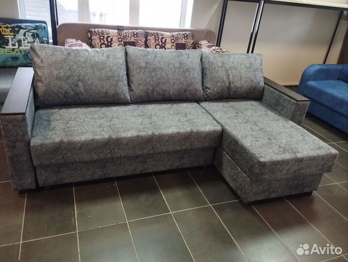 Новый угловой диван.В наличии.Доставка
