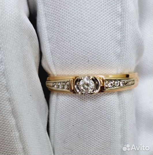 Золотое кольцо с камнем 15,5р
