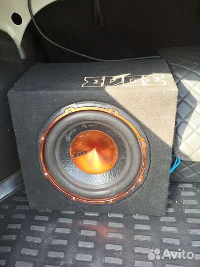 Активный сабвуфер