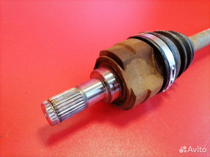 Привод правый передний Kia Cerato