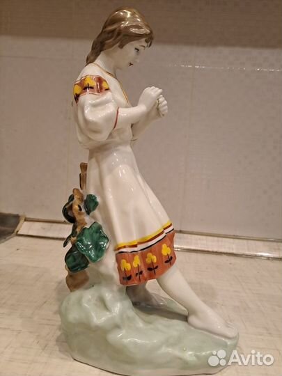 Фарфоровые статуэтки времен СССР